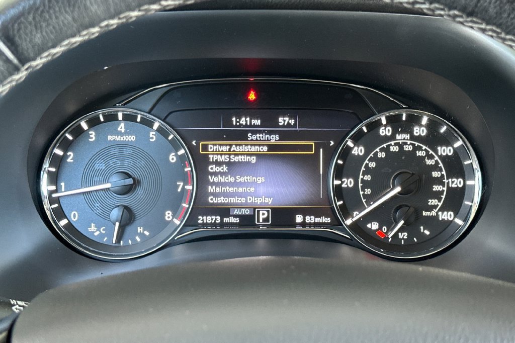 Used 2022 INFINITI QX80 Luxe w/ Cargo Package AWD/4WD image 29