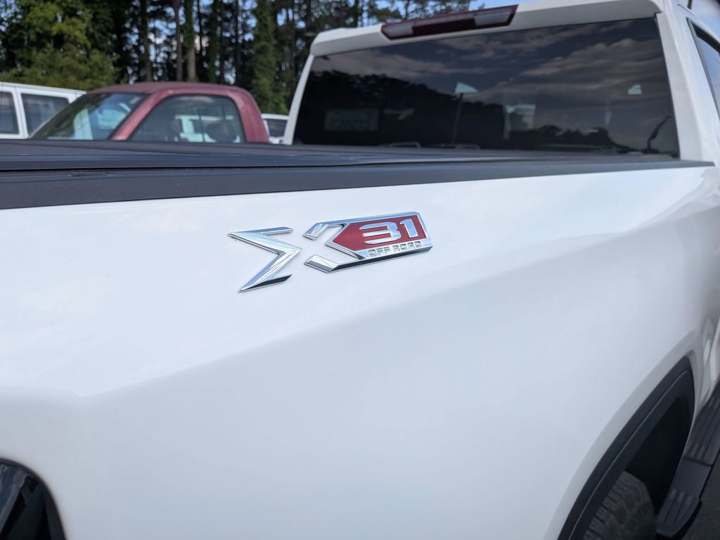 Certified 2023 GMC Sierra 1500 Elevation w/ X31 Off-Road Package AWD/4WD image 10