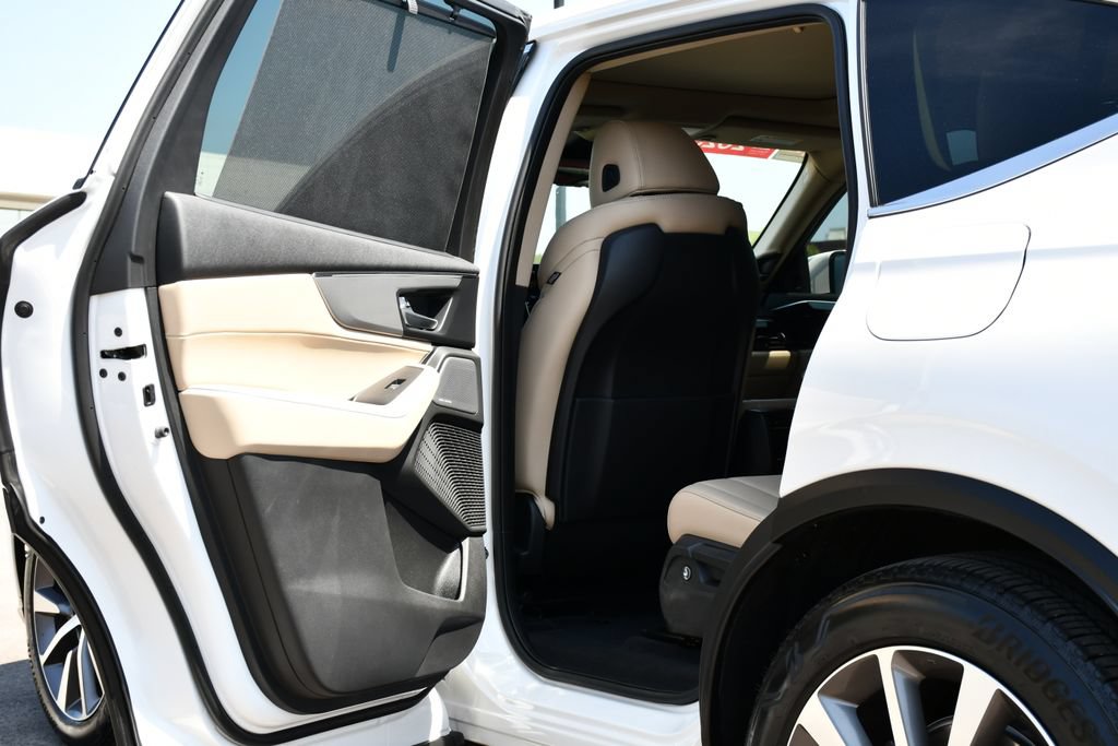Used 2025 Acura MDX FWD w/ Technology Package image 26