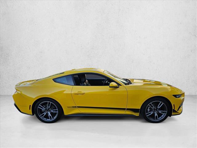 Used 2024 Ford Mustang Premium RWD image 4