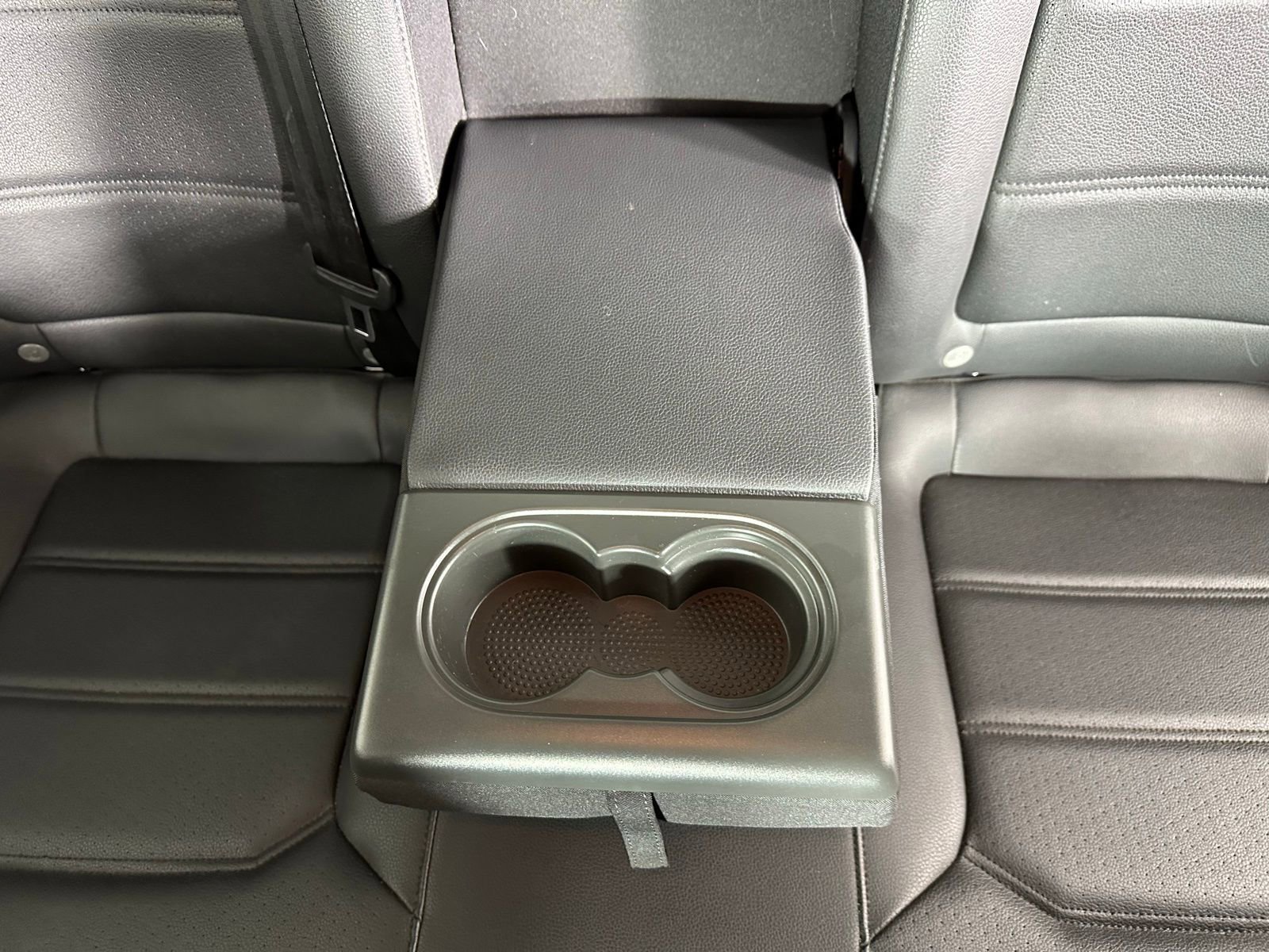 Used 2018 Volkswagen Passat 2.0T R-Line w/ R-Line Lighting Package image 29