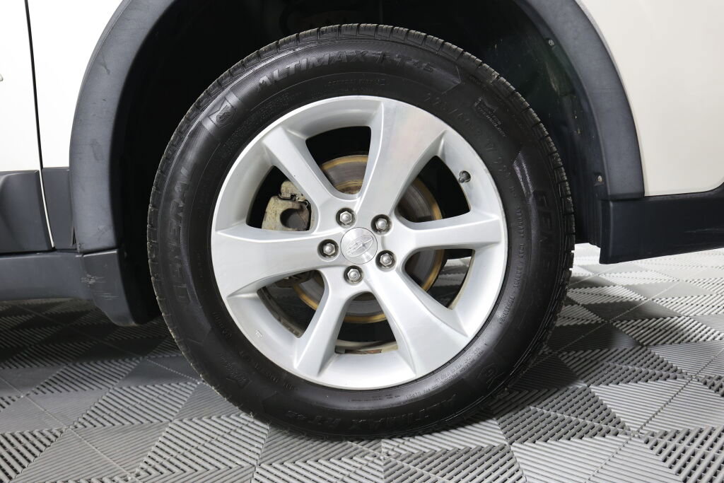 Used 2014 Subaru Outback 2.5i Limited w/ Moonroof Package AWD/4WD image 6