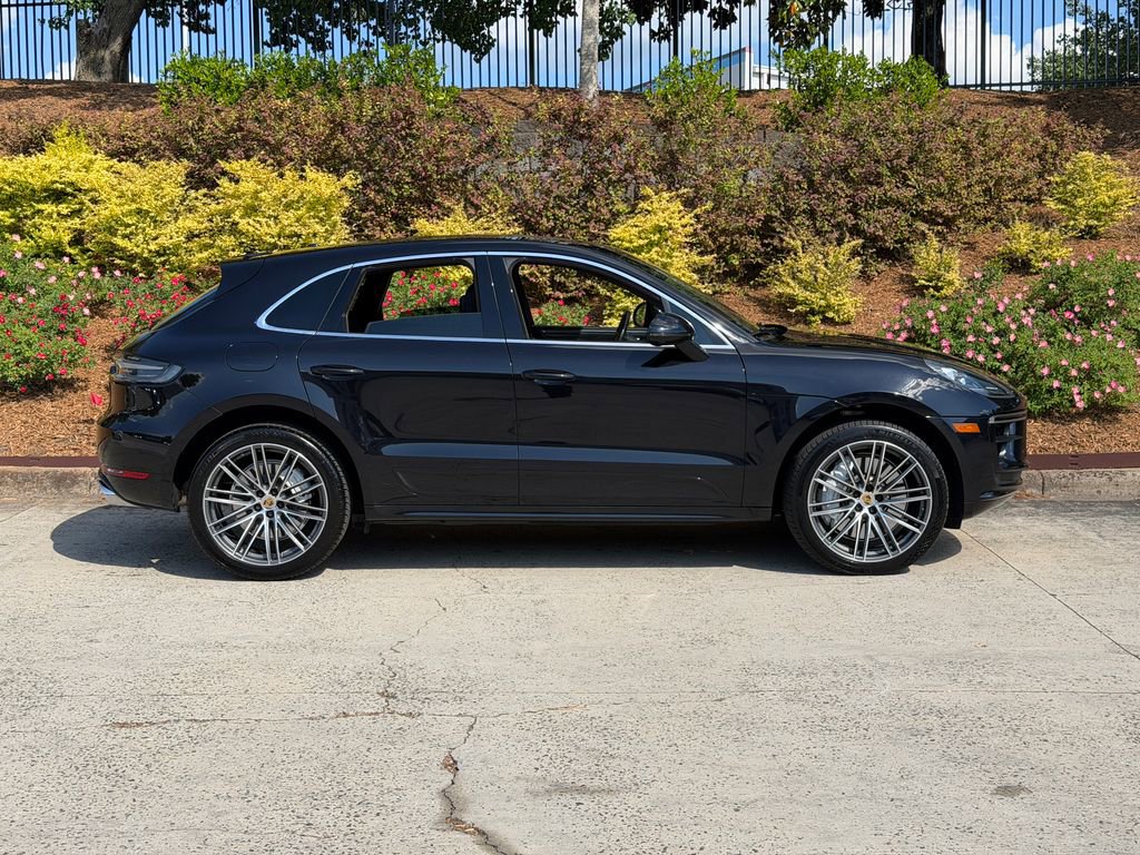 Used 2020 Porsche Macan Turbo AWD/4WD image 2