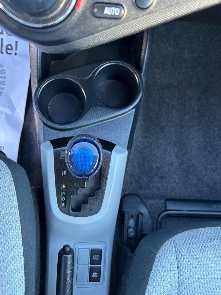 Used 2012 Toyota Prius C One image 23