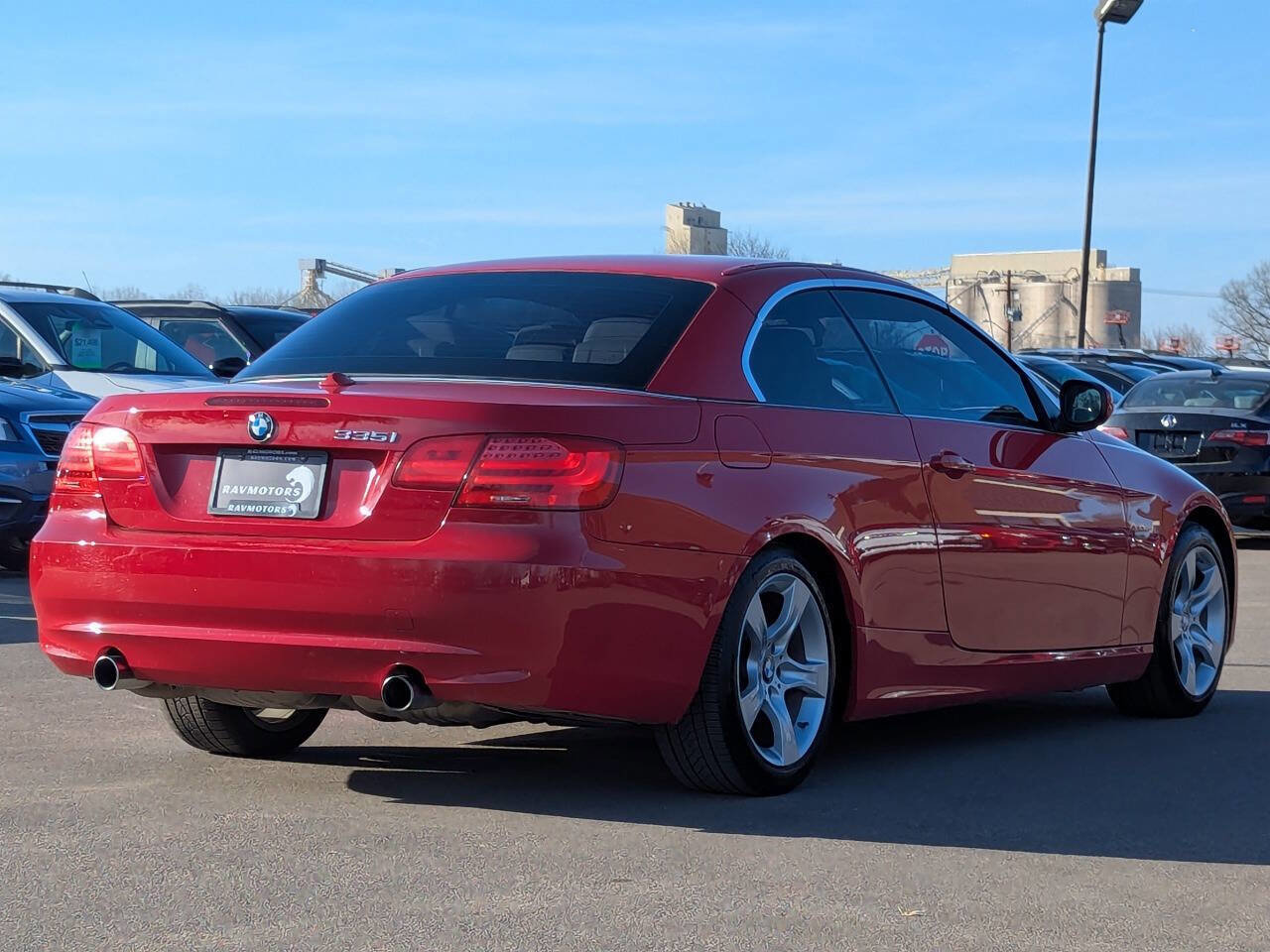 Used 2011 BMW 335i Convertible RWD image 26