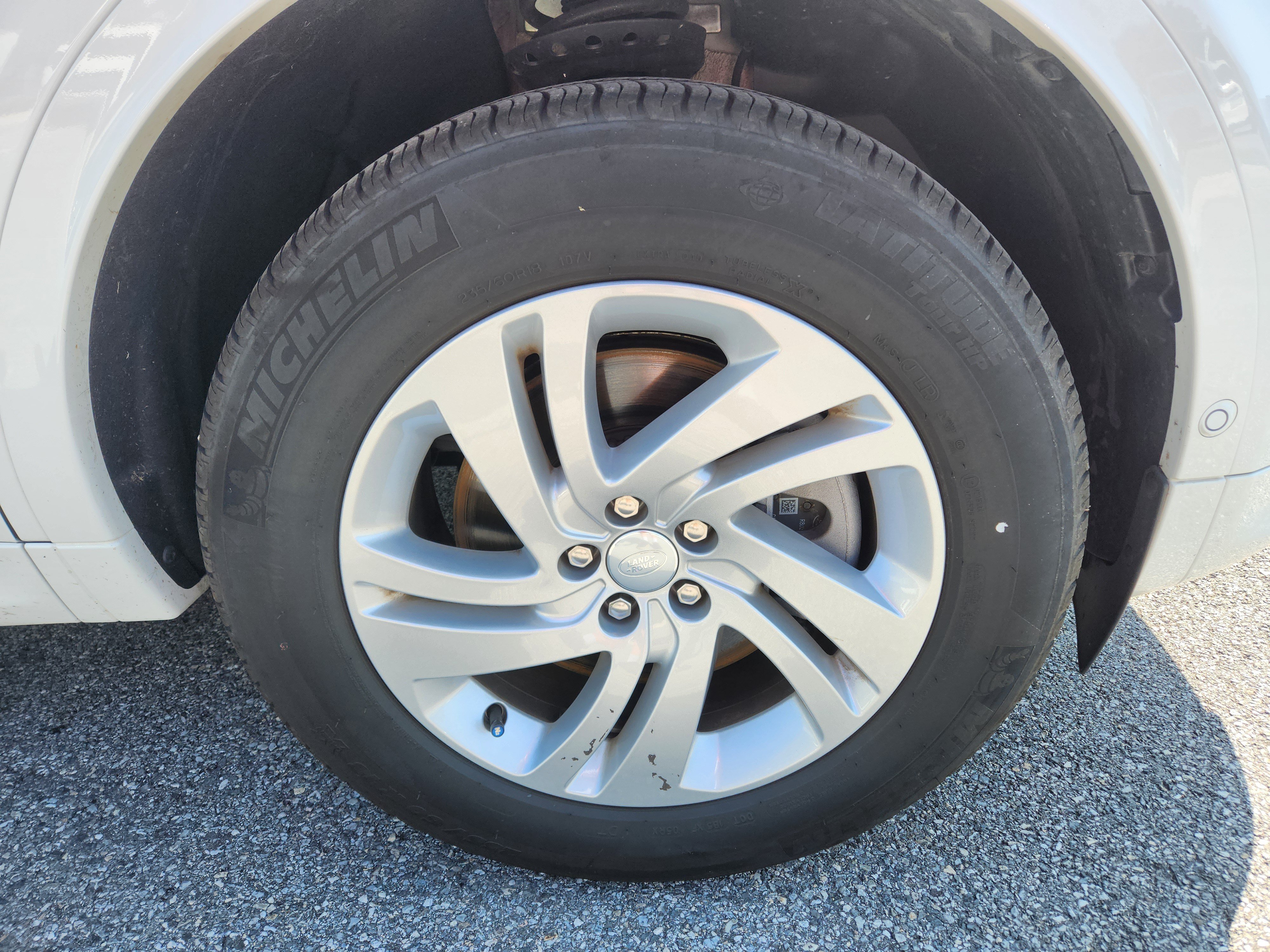 Certified 2025 Land Rover Discovery Sport S AWD/4WD image 7