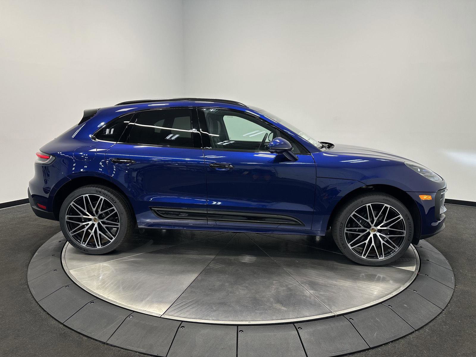 New 2025 Porsche Macan image 8