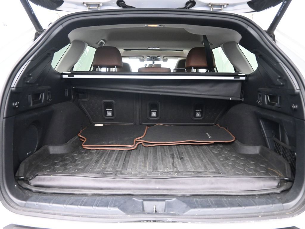 Used 2020 Subaru Outback Touring XT image 30