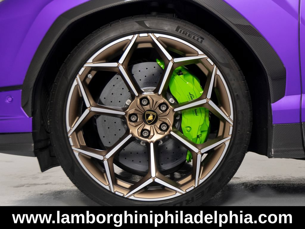 Used 2024 Lamborghini Urus Performante AWD/4WD image 9