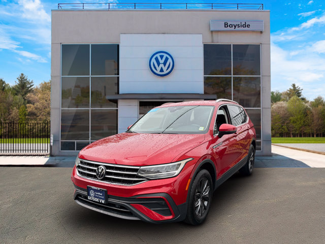 Certified 2024 Volkswagen Tiguan SE AWD/4WD image 4