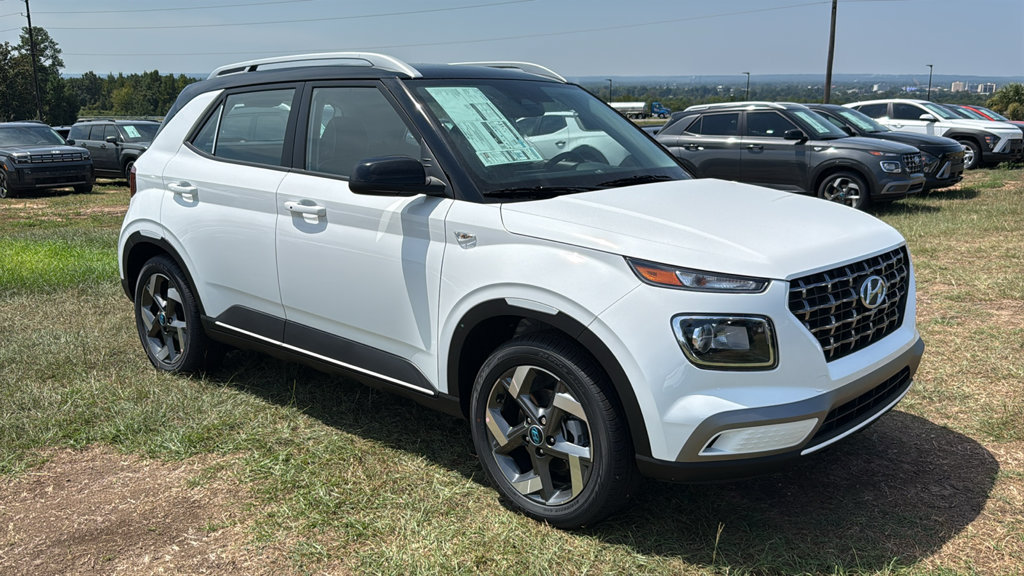 New 2026 Hyundai Venue SEL FWD image 1