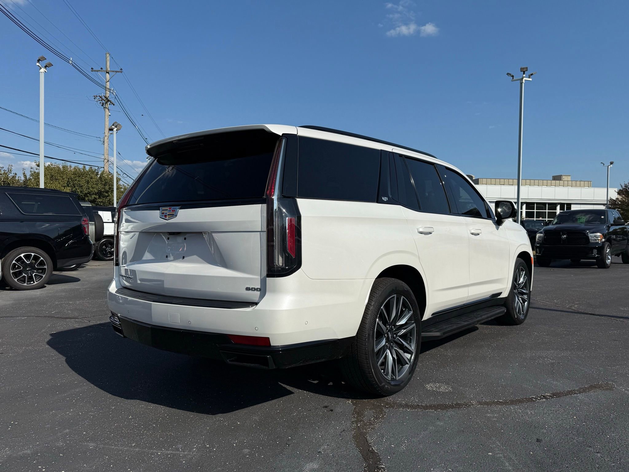 Used 2021 Cadillac Escalade Sport image 2