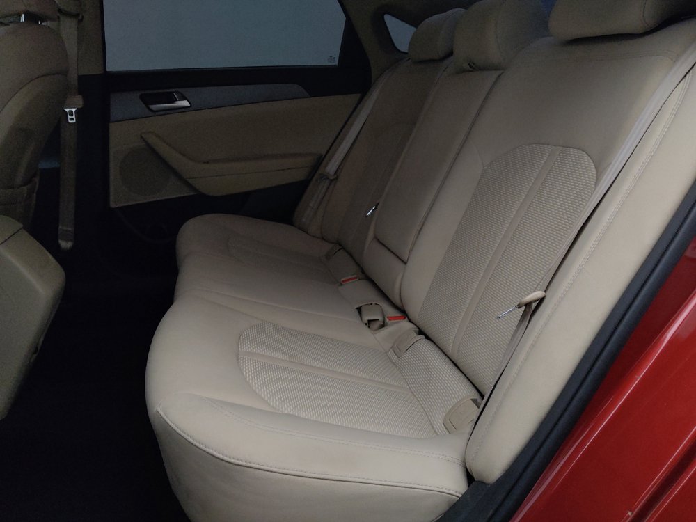 Used 2015 Hyundai Sonata SE FWD image 18