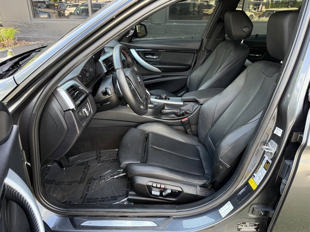 Used 2016 BMW 328i Sedan w/ Driver Assistance Package image 13