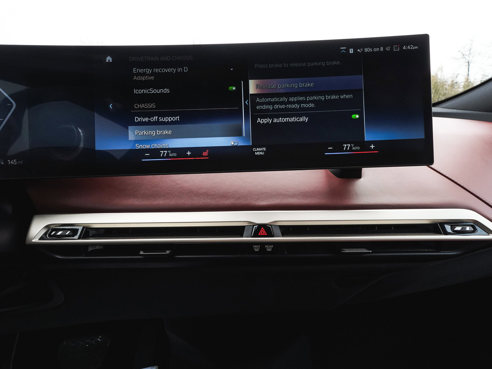 Used 2023 BMW iX xDrive50 w/ Premium Package AWD/4WD image 23