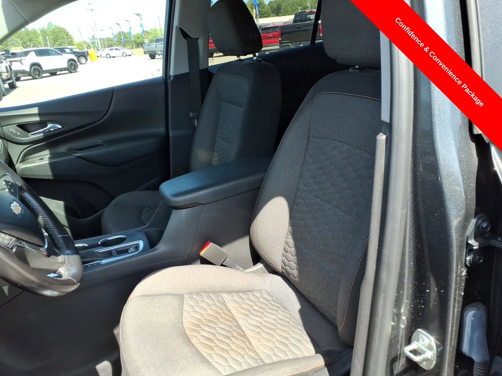 Used 2021 Chevrolet Equinox LT FWD image 16