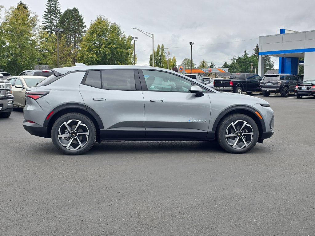 New 2026 Chevrolet Equinox EV LT image 7