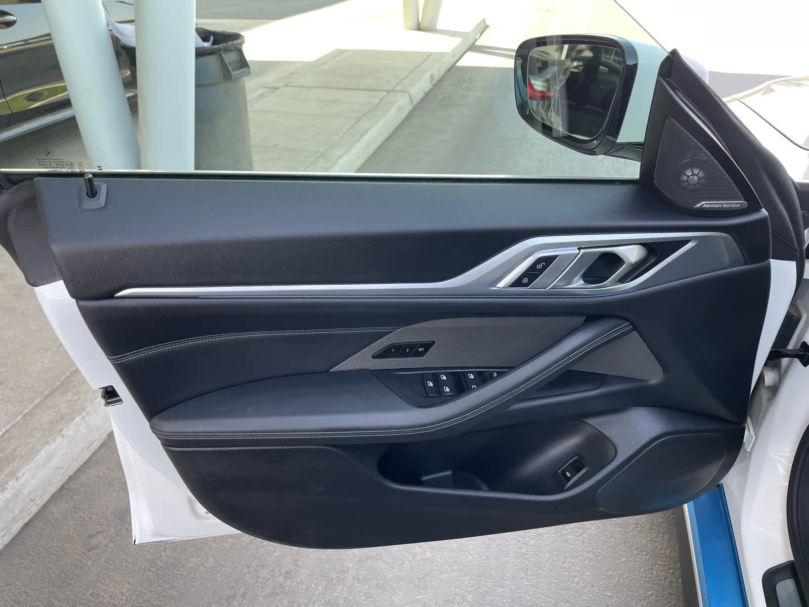 Used 2023 BMW i4 eDrive35 w/ Premium Package image 15