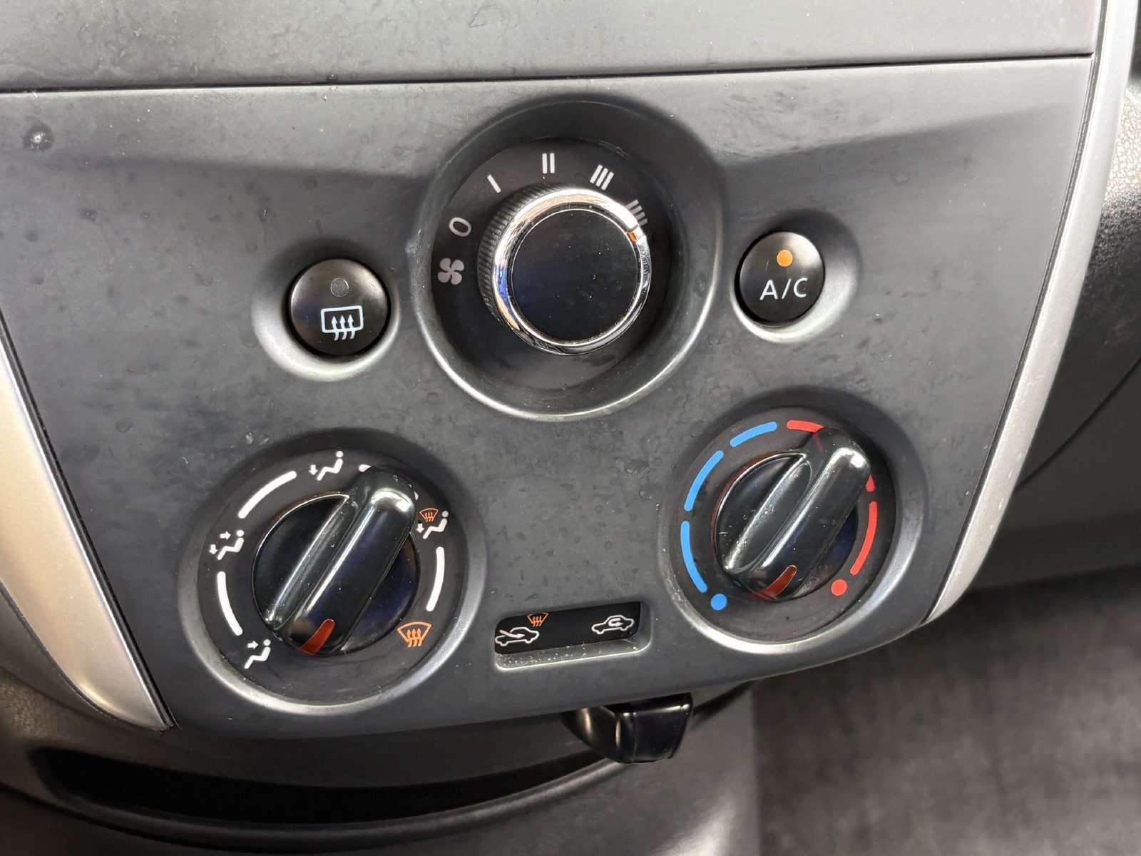 Used 2015 Nissan Versa Note S Plus FWD image 28