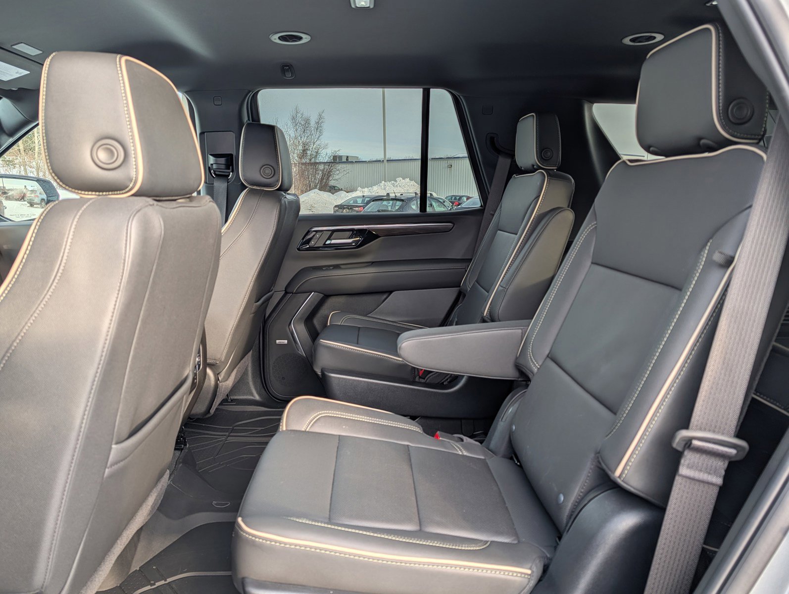 Used 2025 Chevrolet Tahoe Premier image 11