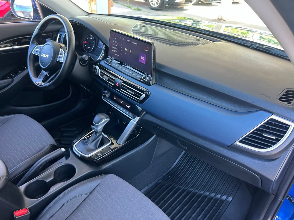 Certified 2023 Kia Seltos S w/ Navigation Package FWD image 20