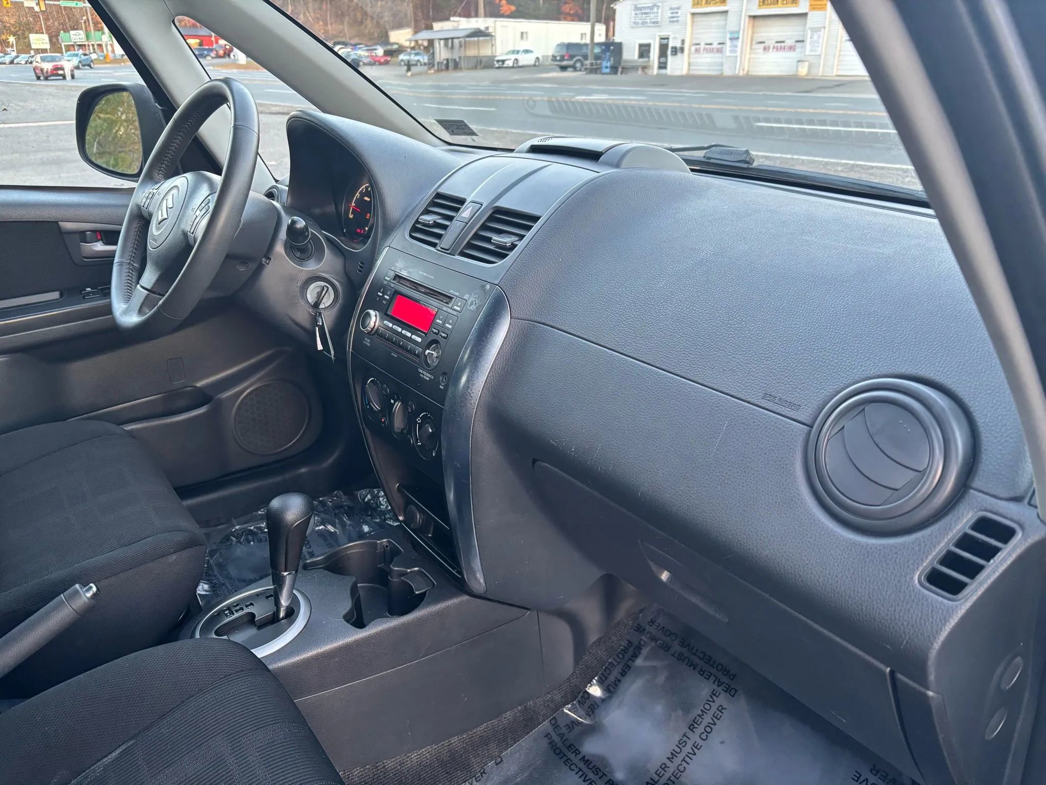 Used 2010 Suzuki SX4 AWD Hatchback image 17