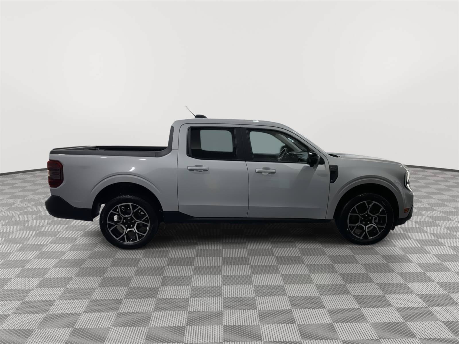 Certified 2025 Ford Maverick Lariat AWD/4WD image 6