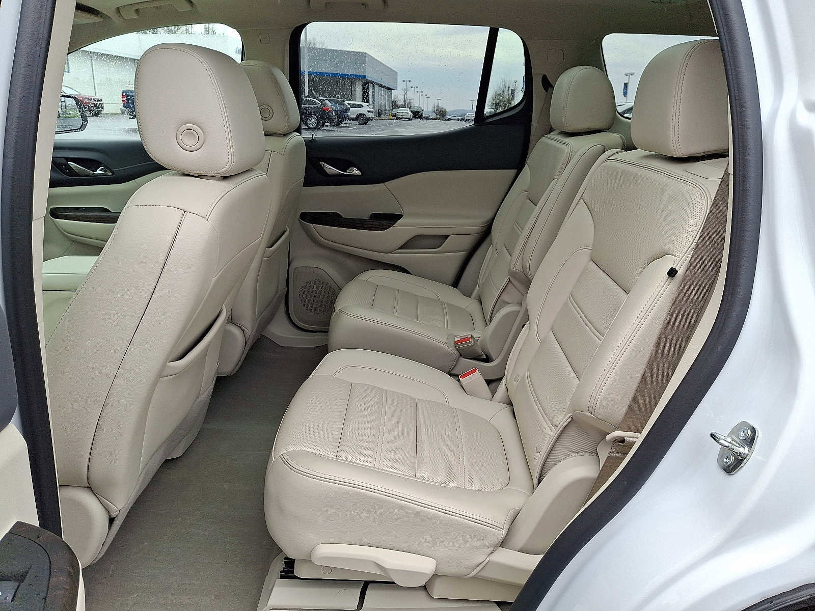 Used 2023 GMC Acadia Denali w/ Denali Ultimate Package image 10