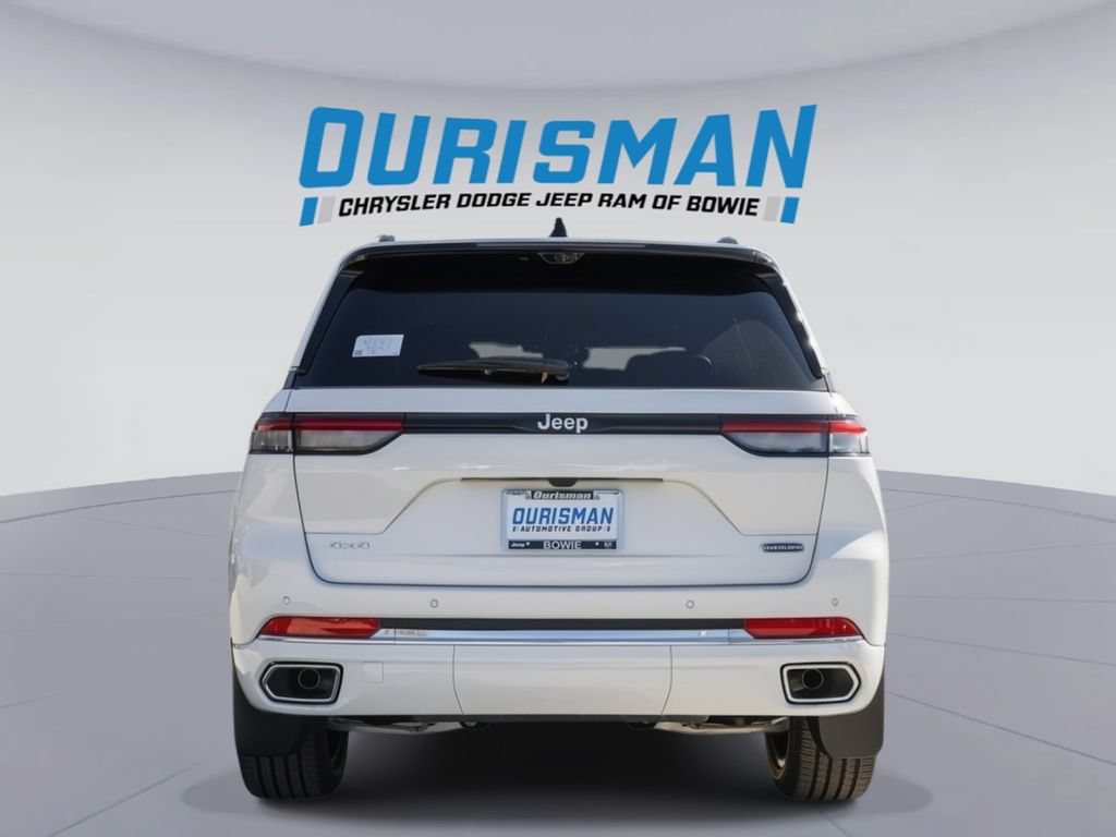New 2025 Jeep Grand Cherokee Overland w/ Luxury Tech Group IV AWD/4WD image 5