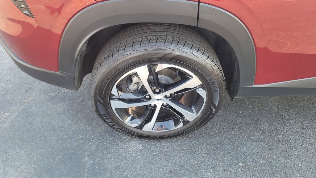 Used 2024 Chevrolet Trax RS w/ Driver Confidence Package image 13