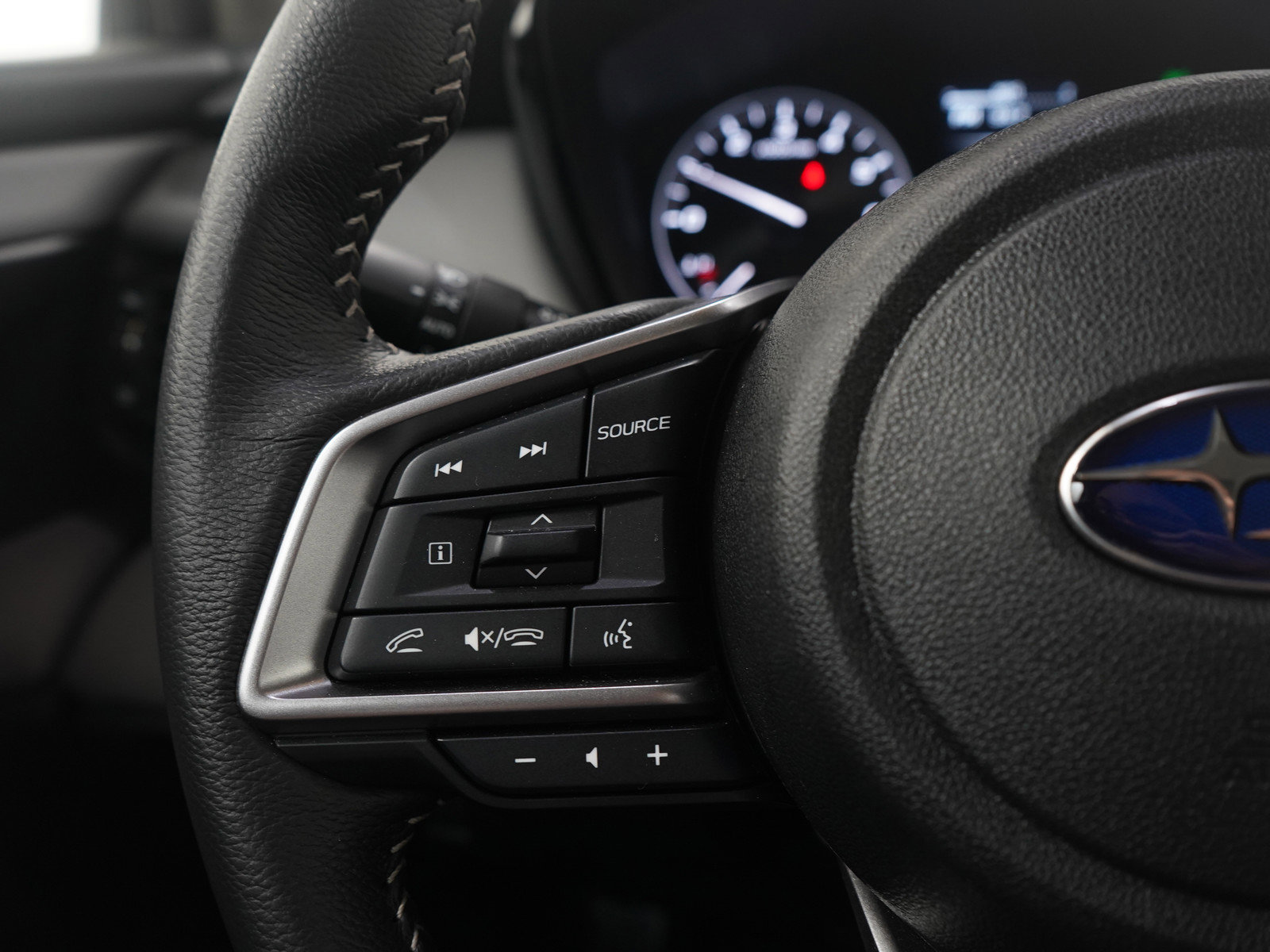 Certified 2025 Subaru Legacy Premium AWD/4WD image 22