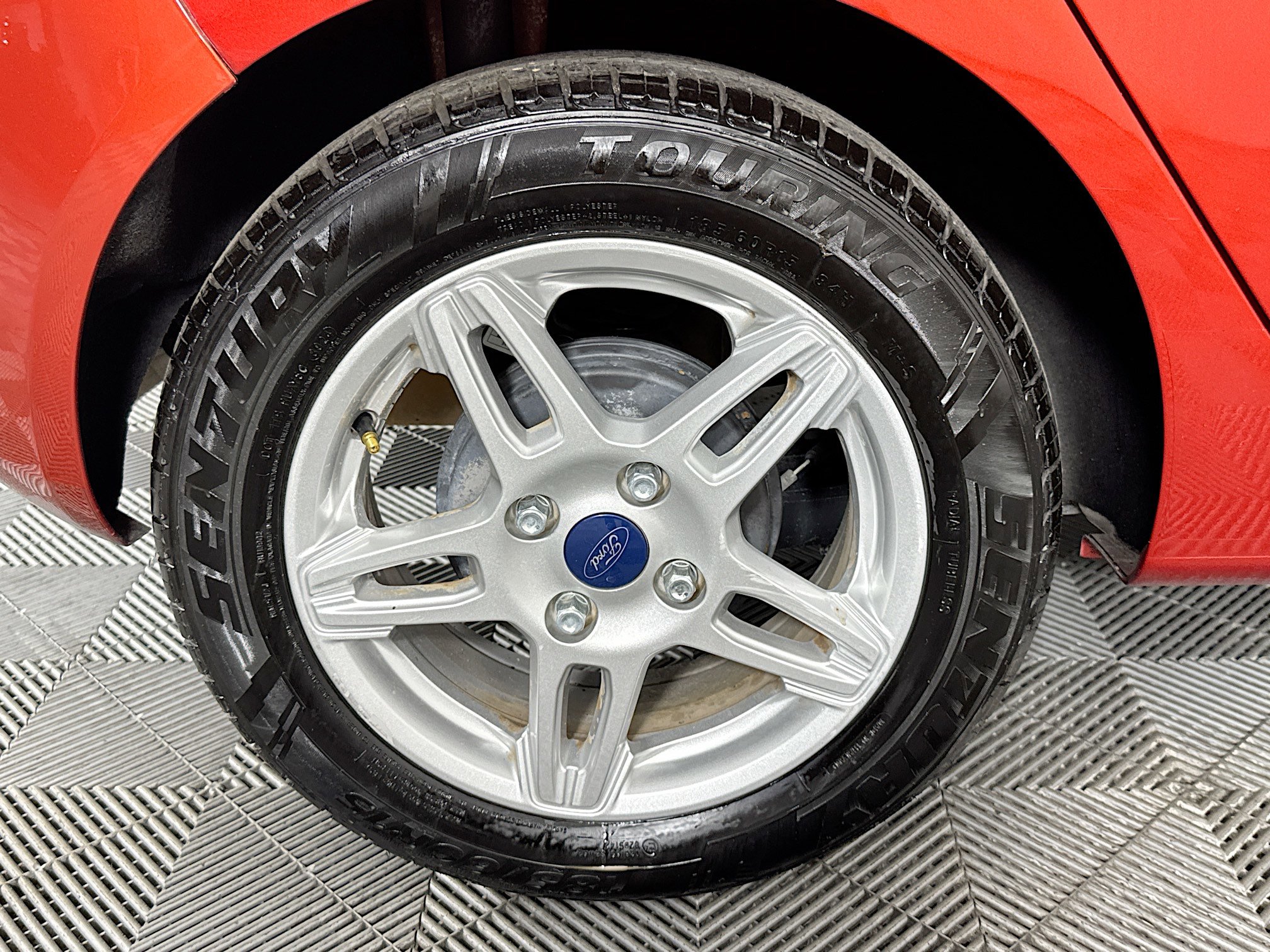 Used 2019 Ford Fiesta SE FWD image 31