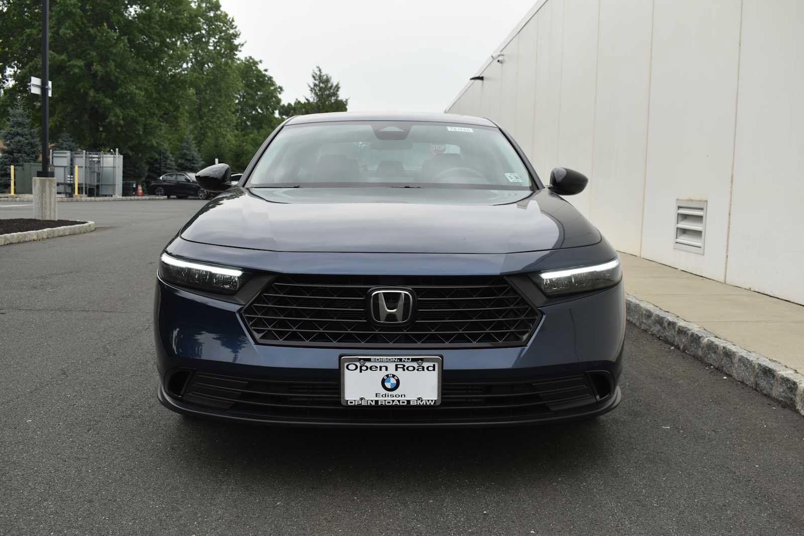 Used 2025 Honda Accord SE image 2
