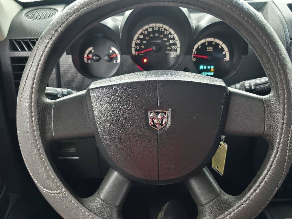 Used 2011 Dodge Nitro Heat RWD image 22