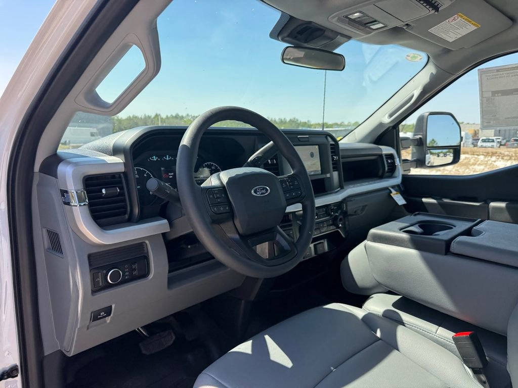 New 2026 Ford F550 4x4 Regular Cab Super Duty image 28