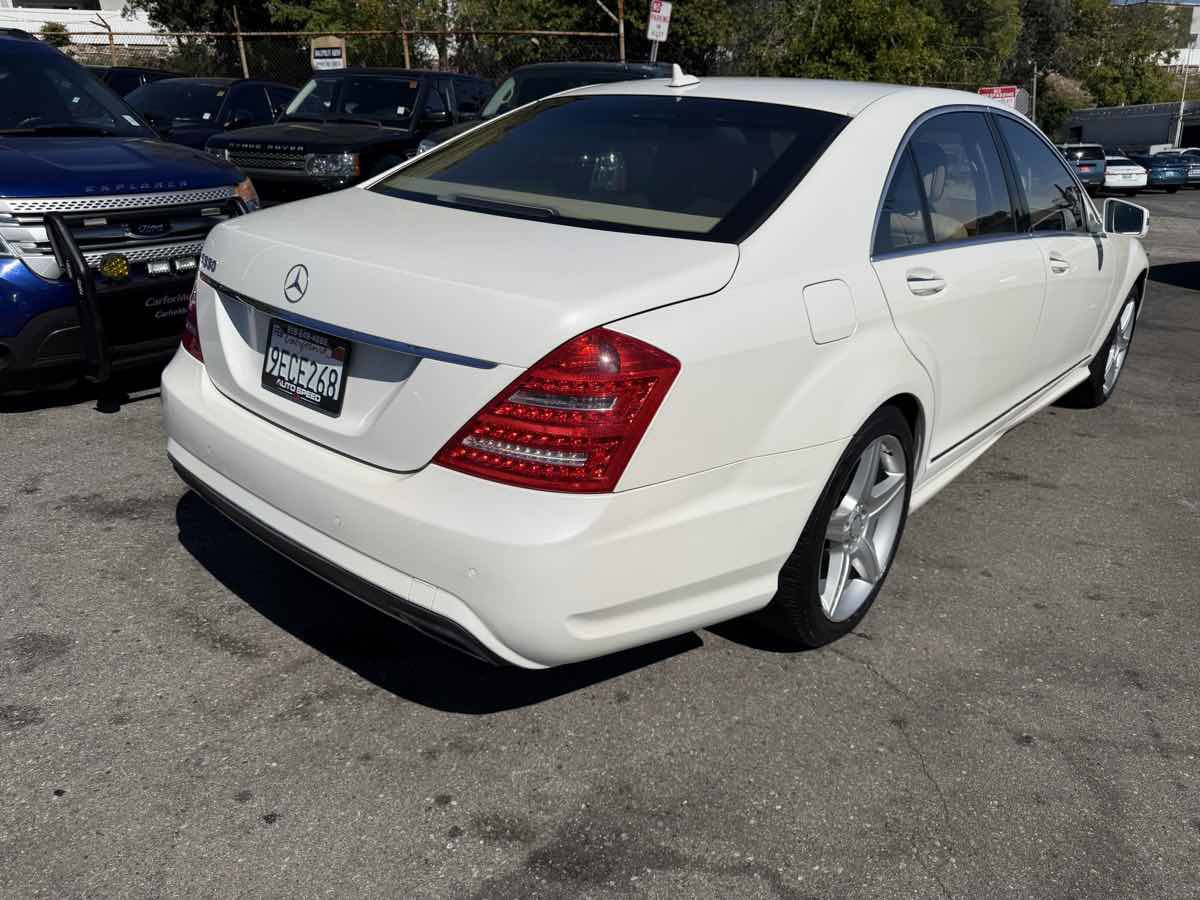 Used 2011 Mercedes-Benz S 550 Sedan image 5