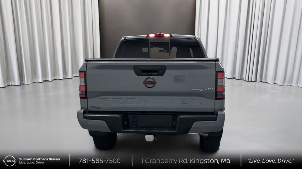 Used 2022 Nissan Frontier PRO-4X image 6