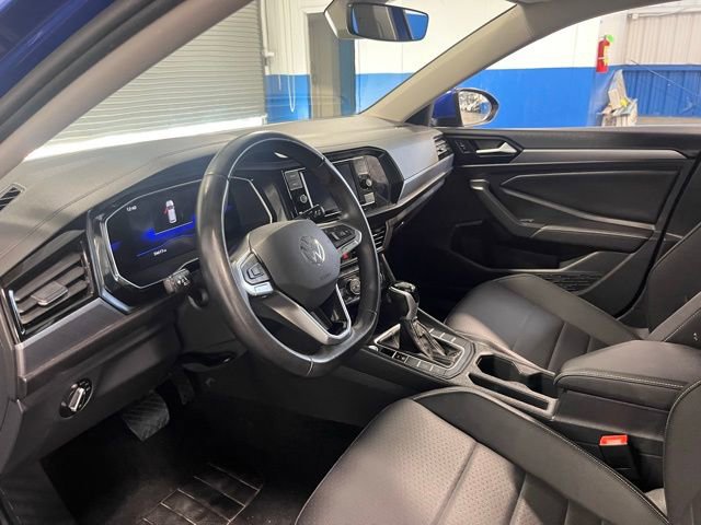 Used 2024 Volkswagen Jetta SE image 22