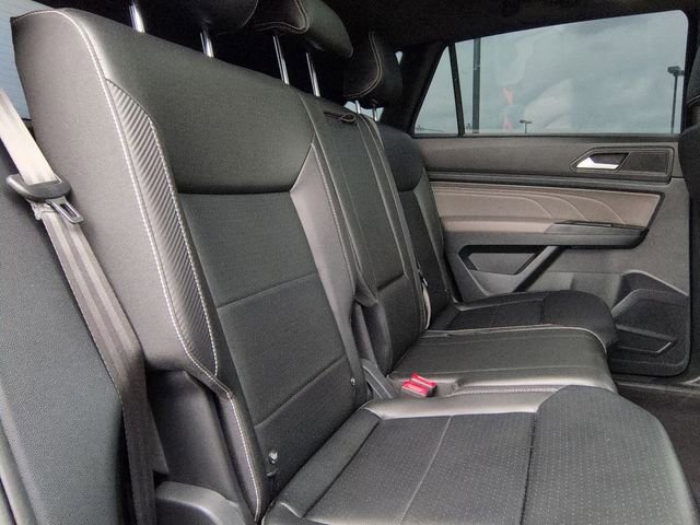 Used 2021 Volkswagen Atlas Cross Sport SE w/ Panoramic Sunroof Package FWD image 41