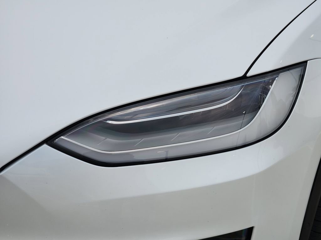 Used 2022 Tesla Model X AWD/4WD image 9