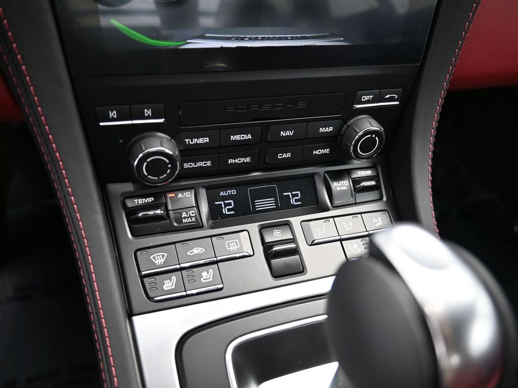 Used 2025 Porsche 718 Cayman image 23