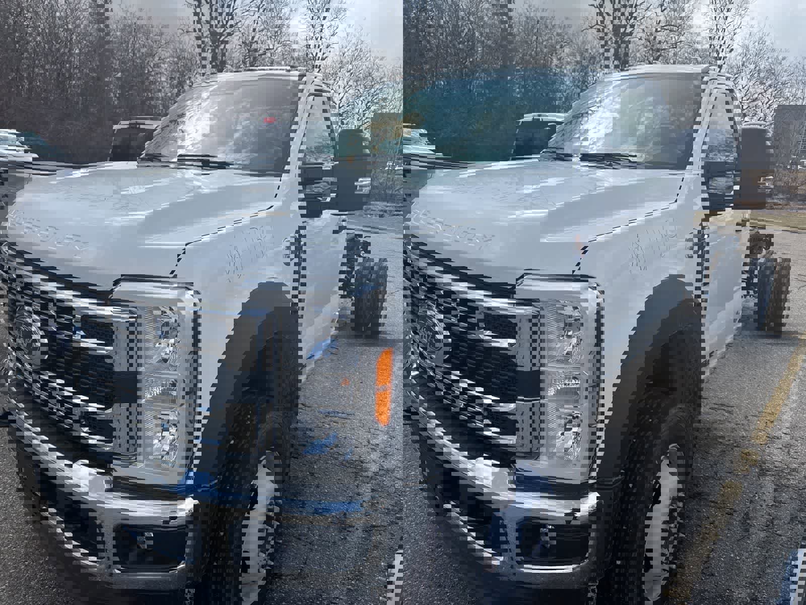 New 2023 Ford F450 XLT w/ XLT Value Package image 25