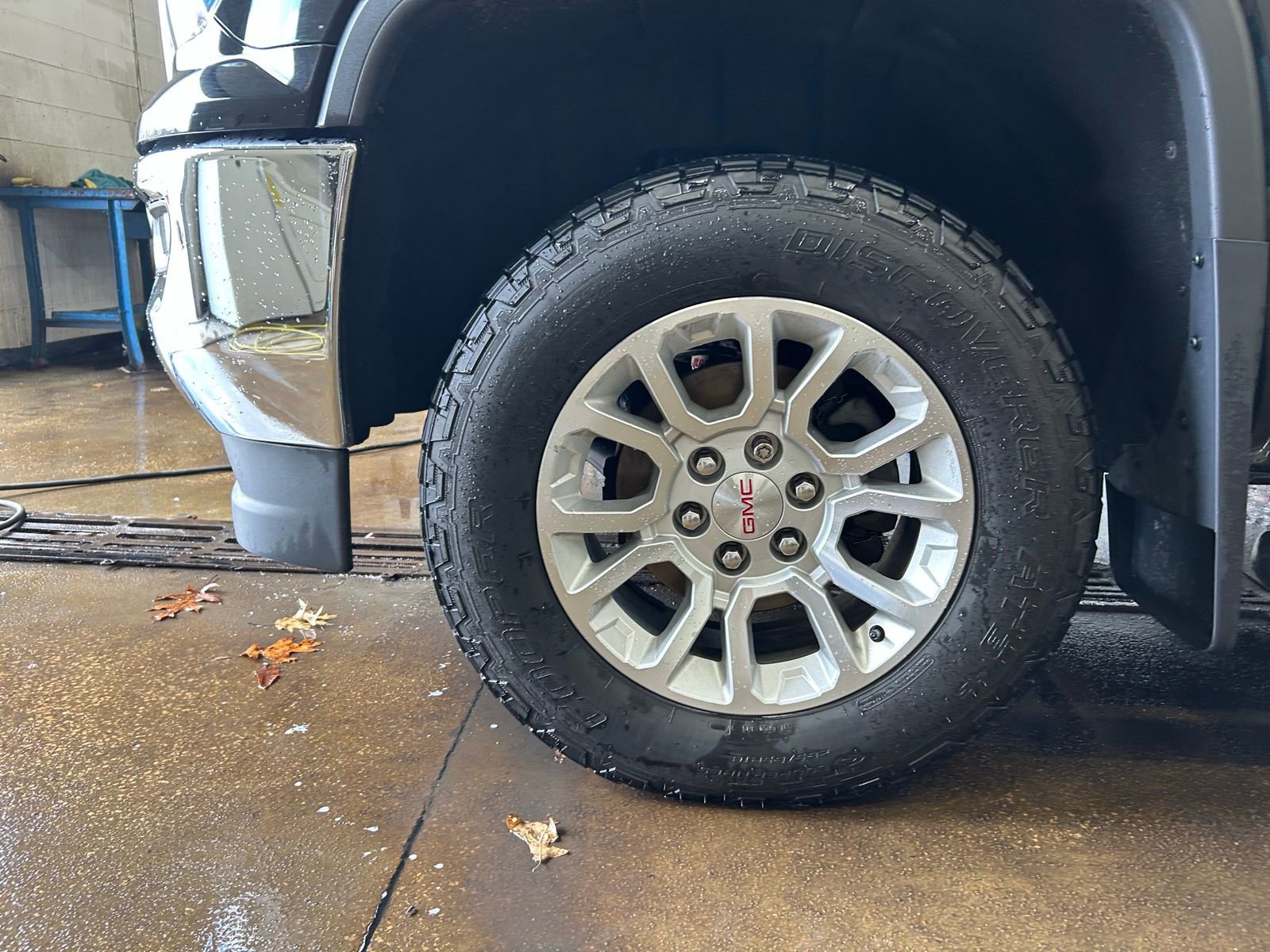 Used 2018 GMC Sierra 1500 SLE w/ SLE Value Package image 33