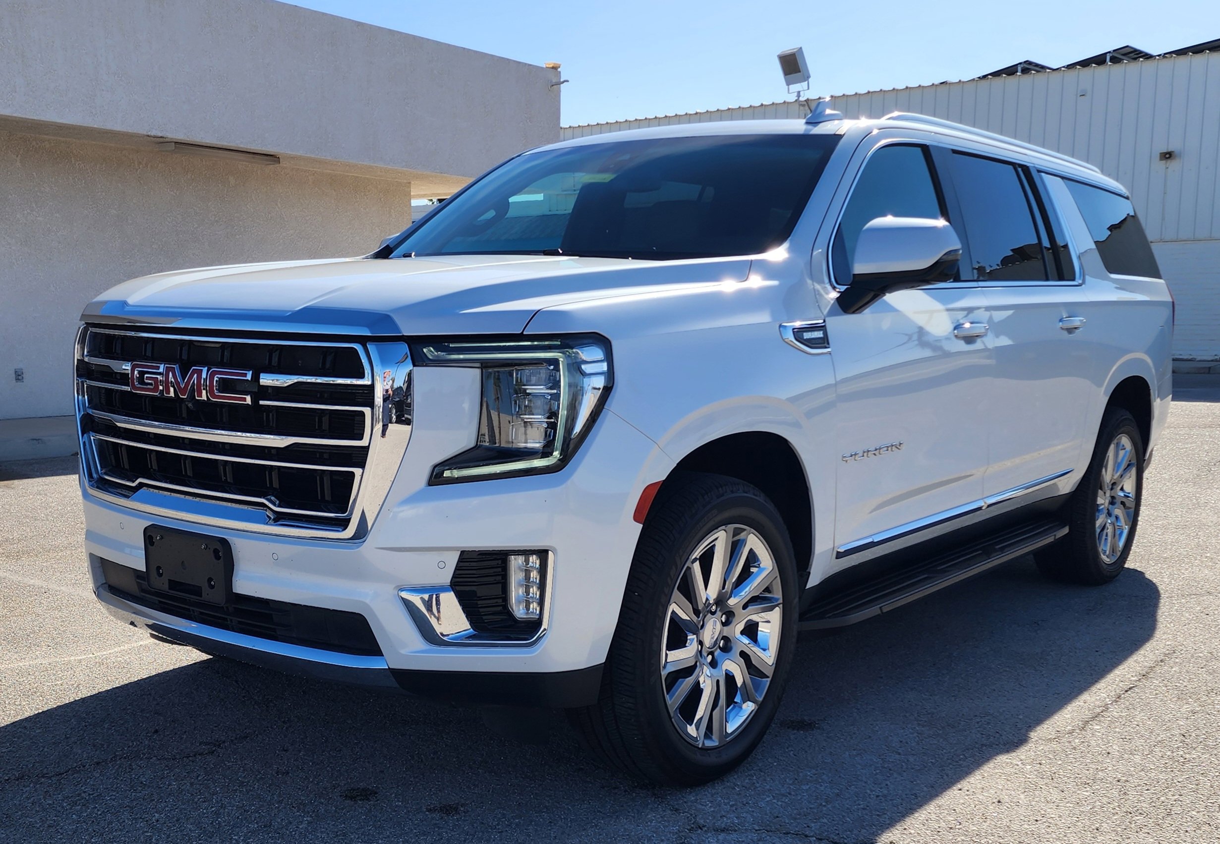 Used 2021 GMC Yukon XL SLT w/ SLT Premium Package