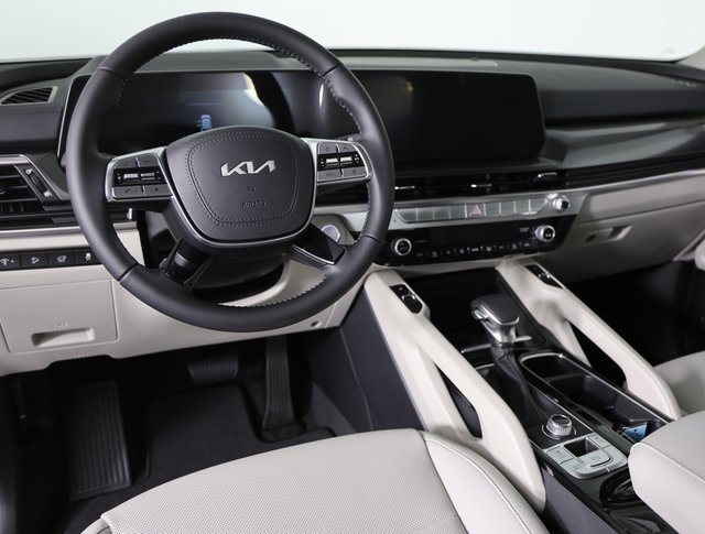 New 2025 Kia Telluride S image 10