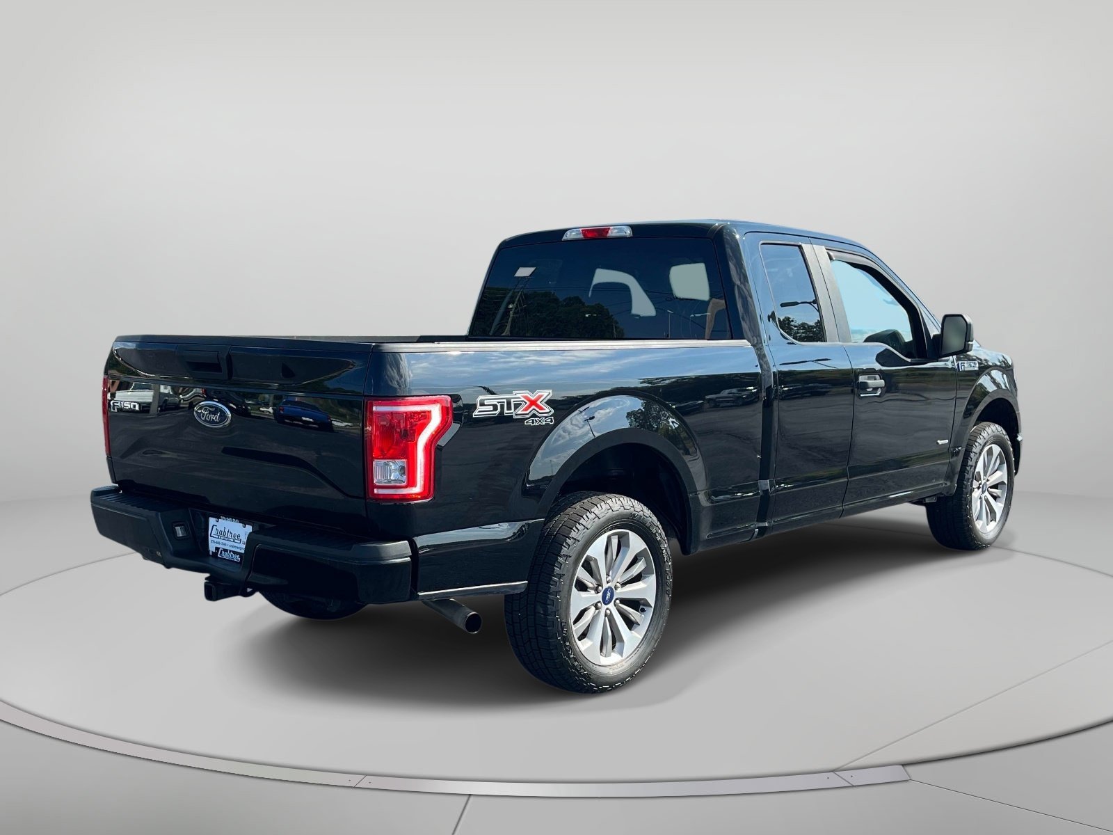Used 2017 Ford F150 XL w/ Equipment Group 101A Mid AWD/4WD image 3
