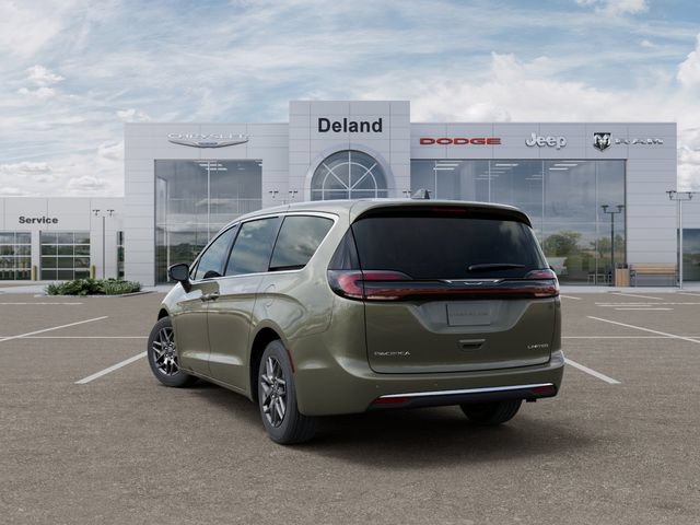New 2027 Chrysler Pacifica Limited FWD image 4