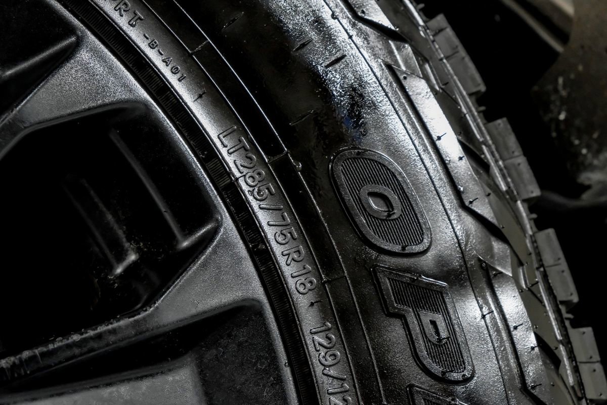 Used 2022 Ford F250 Lariat w/ Tremor Off-Road Package image 56