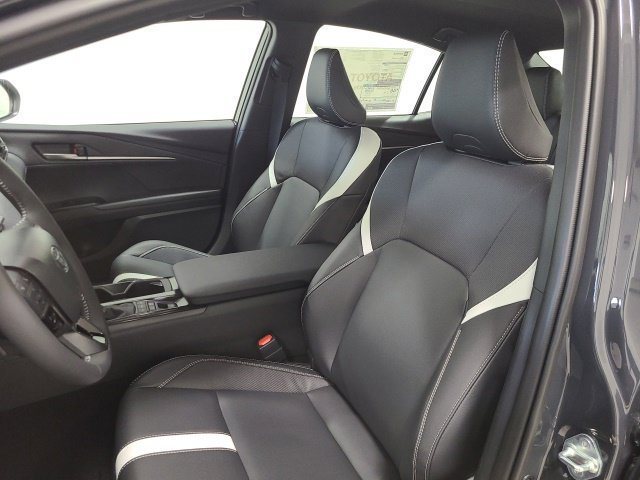New 2026 Toyota Camry SE w/ Convenience Package FWD image 17