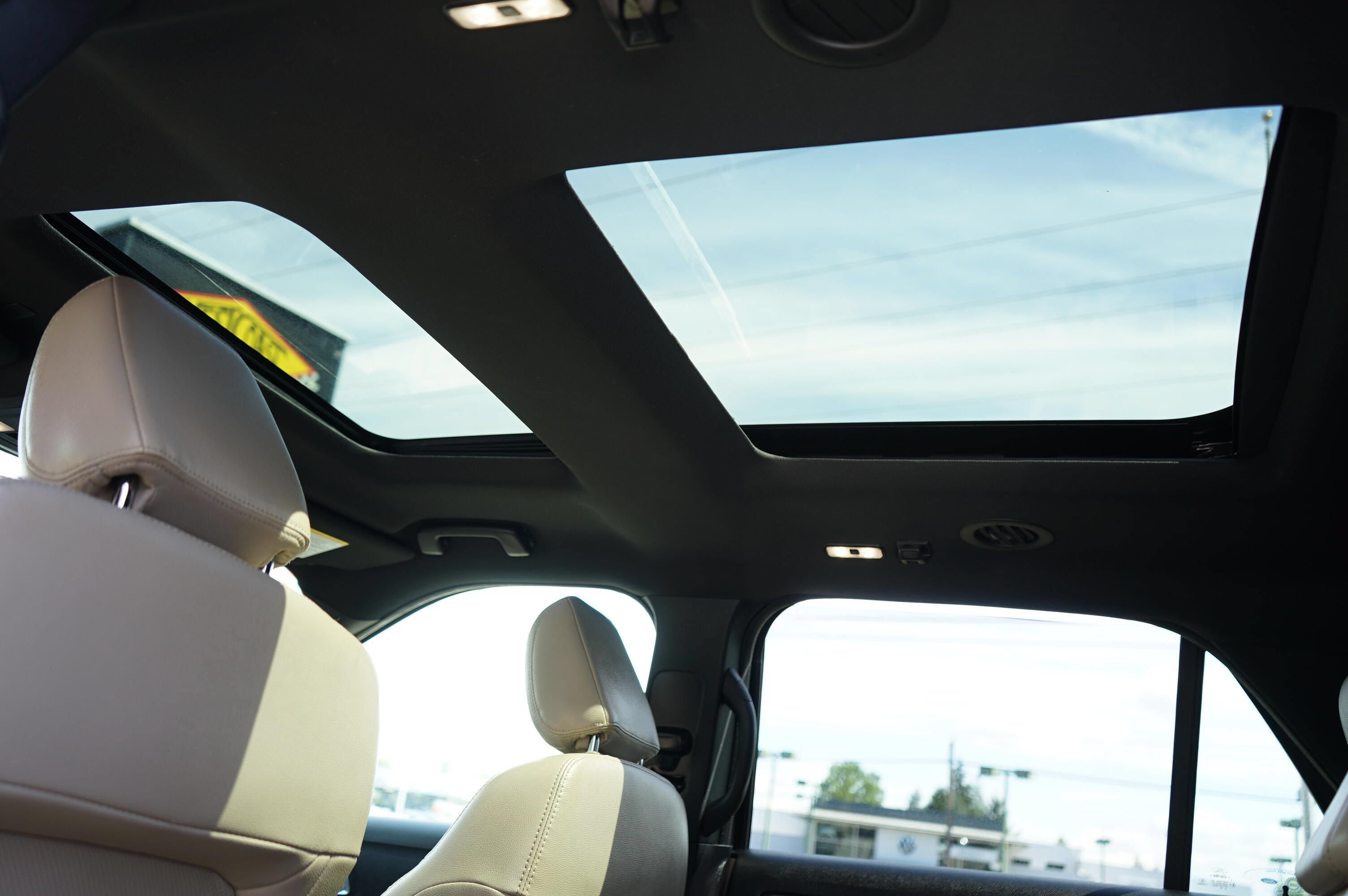 Used 2018 Ford Explorer Limited AWD/4WD image 9